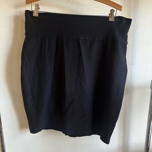 EILEEN FISHER BLACK MINI SKIRT.